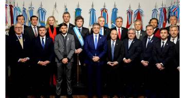 Milei convoca a Jaldo y otros 16 gobernadores el jueves: hablarán sobre leyes clave en el Congreso