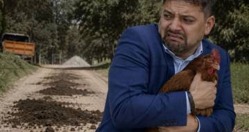 Escándalo en Campo Quijano por un camión que habría desparramado guano y desató la bronca vecinal